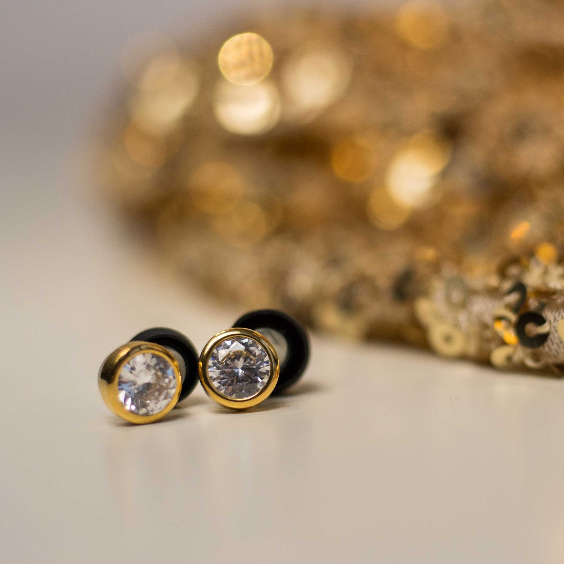 gold-white
