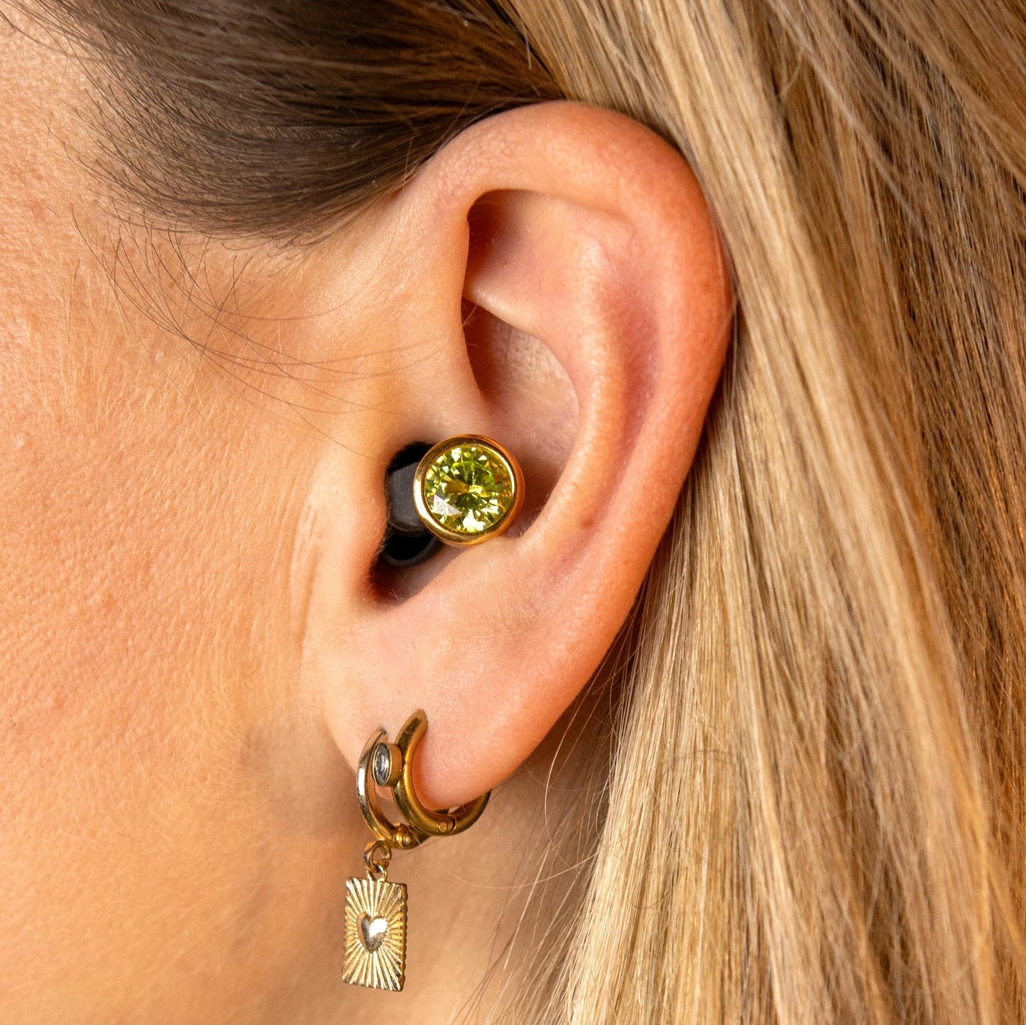 gold-applegreen